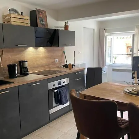 דירה Charming 40M For 2 In The Heart Of Ajaccio *